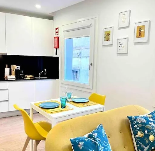 Domus Da Ria - Forum Apartment